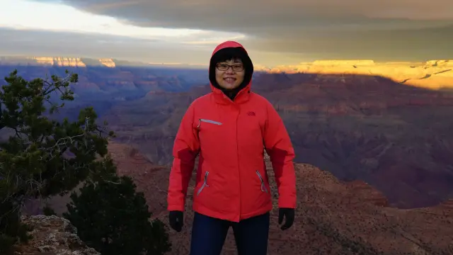 Rachel Chen hiking
